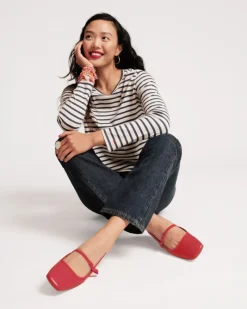 Frances Valentine Jude Mary Jane Flat><noscript><img width=